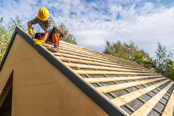 Best Emergency Roof Repair  in Lake Mills, IA